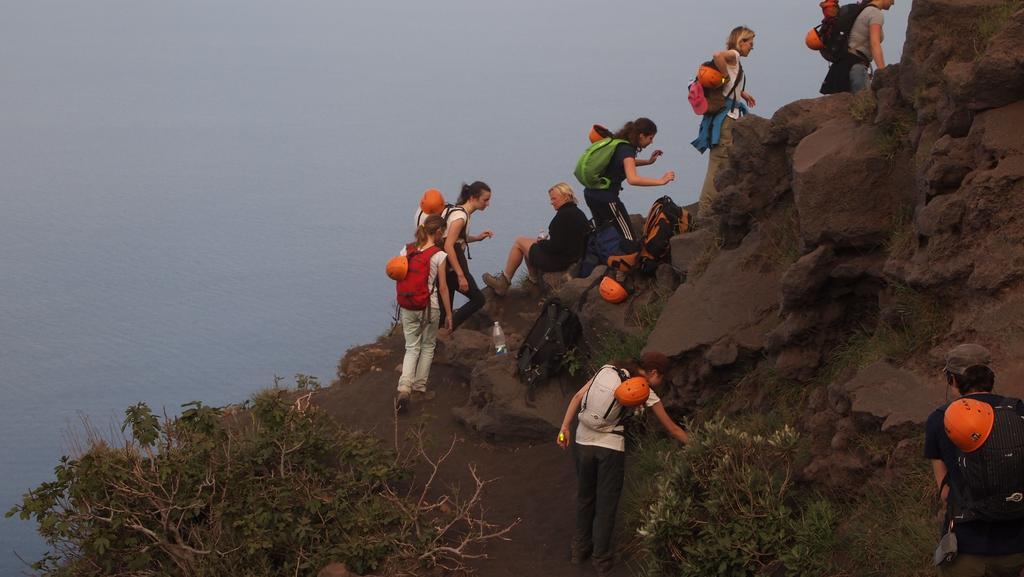 Il Vulcano A Piedi Stromboli Exterior foto