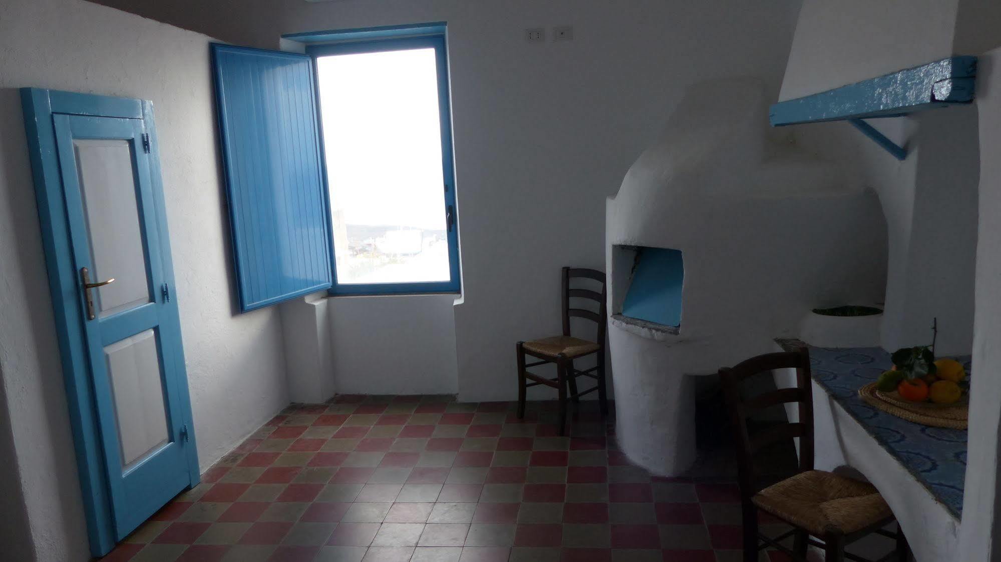 Il Vulcano A Piedi Stromboli Exterior foto